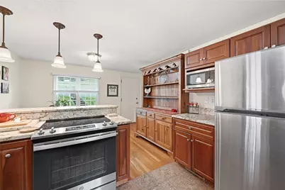 1076 Greenlawn Drive, Green Tree, PA 15220 - Photo 12