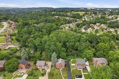 1076 Greenlawn Drive, Green Tree, PA 15220 - Photo 26