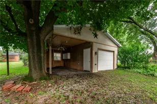 260 Meridian Rd, Twp of But SW, PA 16001 - Photo 8
