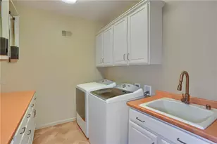 9409 Babcock Blvd, Pittsburgh, PA 15101 - Photo 34