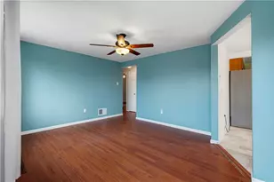 724 Rose Ln, Baldwin Twp, PA 15234 - Photo 2