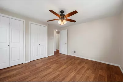 724 Rose Lane, Baldwin Twp, PA 15234 - Photo 12