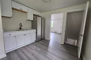 1997 Gregory Dr, Monroeville, PA 15146 - Photo 18