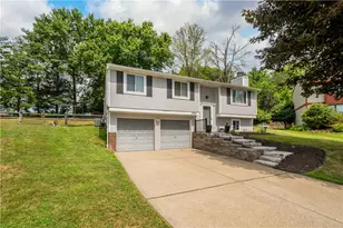 2760 Ravenwood Dr, South Fayette, PA 15017 - Photo 2