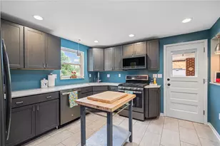1253 Beagle Dr, Bethel Park, PA 15102 - Photo 8