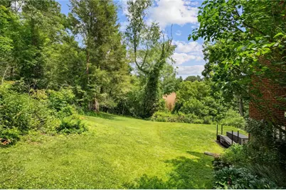 1253 Beagle Dr, Bethel Park, PA 15102 - Photo 24