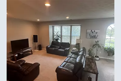 1861 Louisville, Pittsburgh, PA 15143 - Photo 6