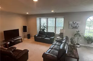 1861 Louisville, Pittsburgh, PA 15143 - Photo 6