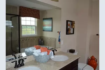 1861 Louisville, Pittsburgh, PA 15143 - Photo 14