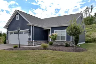 142 Summer Ln, Mount Pleasant, PA 15057 - Photo 1