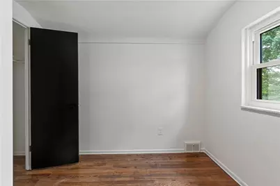 721 Sara Ln, Pittsburgh, PA 15147 - Photo 16