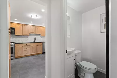 721 Sara Ln, Pittsburgh, PA 15147 - Photo 10