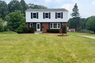 1216 Rolling Meadow Rd, Pittsburgh, PA 15241 - Photo 1