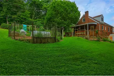 836 Harmony Rd, Ohio Township, PA 15237 - Photo 10