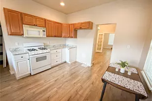 817 11th St, Stowe Township, PA 15136 - Photo 8