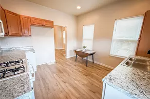 817 11th St, Stowe Township, PA 15136 - Photo 10