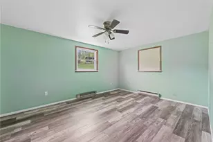 1495 E Beau St, South Strabane, PA 15301 - Photo 16