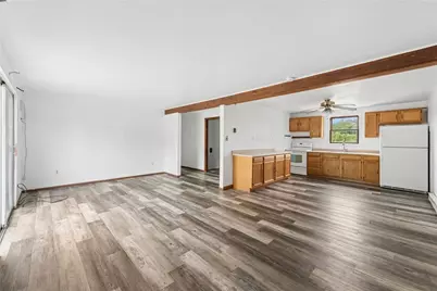 1495 E Beau St, South Strabane, PA 15301 - Photo 8