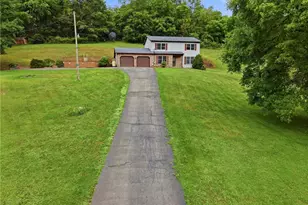 178 Cole Rd, Ellwood City, PA 16101 - Photo 2