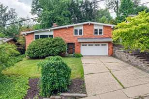424 Glaids Dr, Pittsburgh, PA 15243 - Photo 2