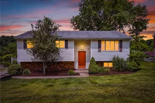 523 Friendship Dr, Elizabeth Twp/Boro, PA 15135 - Photo 4