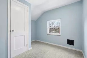 1219 Circle Dr, Pittsburgh, PA 15221 - Photo 8