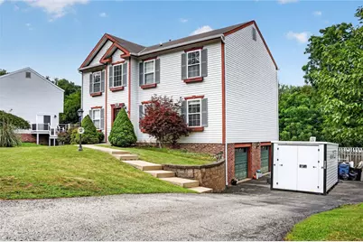 457 Lynn Ann Dr, Pittsburgh, PA 15068 - Photo 2