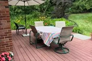 807 Hillcrest Cir, Pittsburgh, PA 15090 - Photo 4
