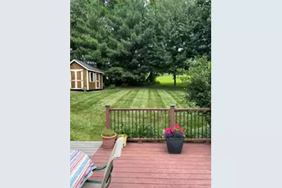 807 Hillcrest Circle, Pittsburgh, PA 15090 - Photo 2