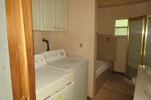 1119 Charles St, Stowe Township, PA 15136 - Photo 16