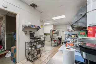 905 Roemer Blvd, Farrell, PA 16121 - Photo 8