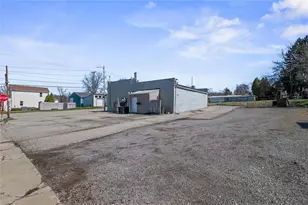 905 Roemer Blvd, Farrell, PA 16121 - Photo 16