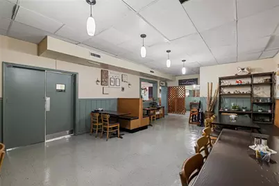 905 Roemer Blvd, Farrell, PA 16121 - Photo 8