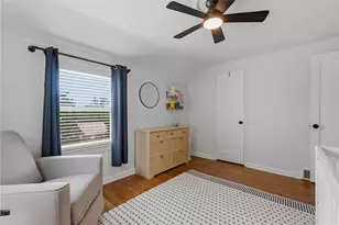 82 E Manilla Ave, Green Tree, PA 15220 - Photo 18
