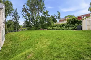 82 E Manilla Ave, Green Tree, PA 15220 - Photo 28