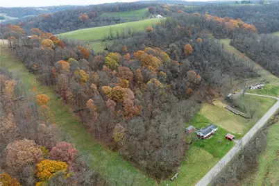 452 Sugar Run Rd, Franklin Township, PA 15370 - Photo 6