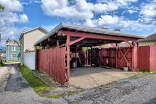 200 College Ave, Mt Pleasant Boro, PA 15666 - Photo 38