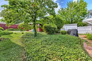 200 College Ave, Mt Pleasant Boro, PA 15666 - Photo 30