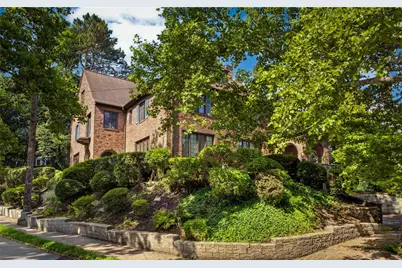 6430 Bartlett St, Pittsburgh, PA 15217 - Photo 2