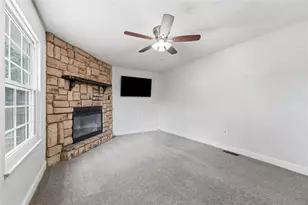 328 Whitney Chase Ln, North Huntingdon, PA 15642 - Photo 6