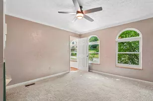 209 Jaclyn Dr, Cranberry Township, PA 16066 - Photo 8