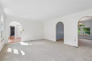 209 Jaclyn Dr, Cranberry Township, PA 16066 - Photo 10