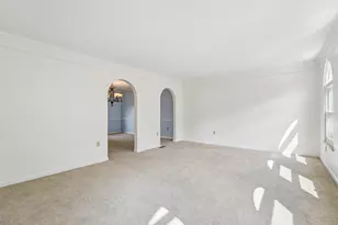 209 Jaclyn Dr, Cranberry Township, PA 16066 - Photo 10