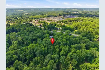 3011 Eldogor Ln, Neshannock Township, PA 16105 - Photo 6