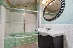 1733 Locust Rd, Pittsburgh, PA 15143 - Photo 22