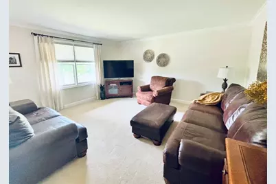 49 Sunnyside Avenue, Collier Township, PA 15106 - Photo 2