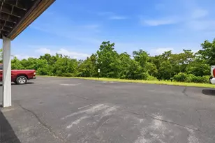 304 Countryside Dr, Robinson Twp, PA 15136 - Photo 38
