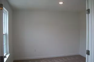 498 Gardenia Dr, Rostraver, PA 15012 - Photo 4