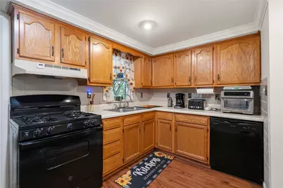 986 Coverdale, Pittsburgh, PA 15220 - Photo 8