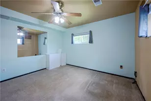 327 Beech Rd, Pittsburgh, PA 15239 - Photo 26